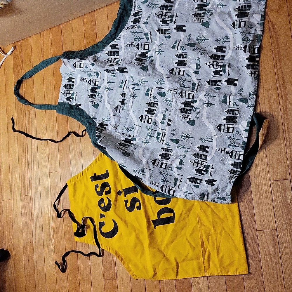 EUC clean aprons